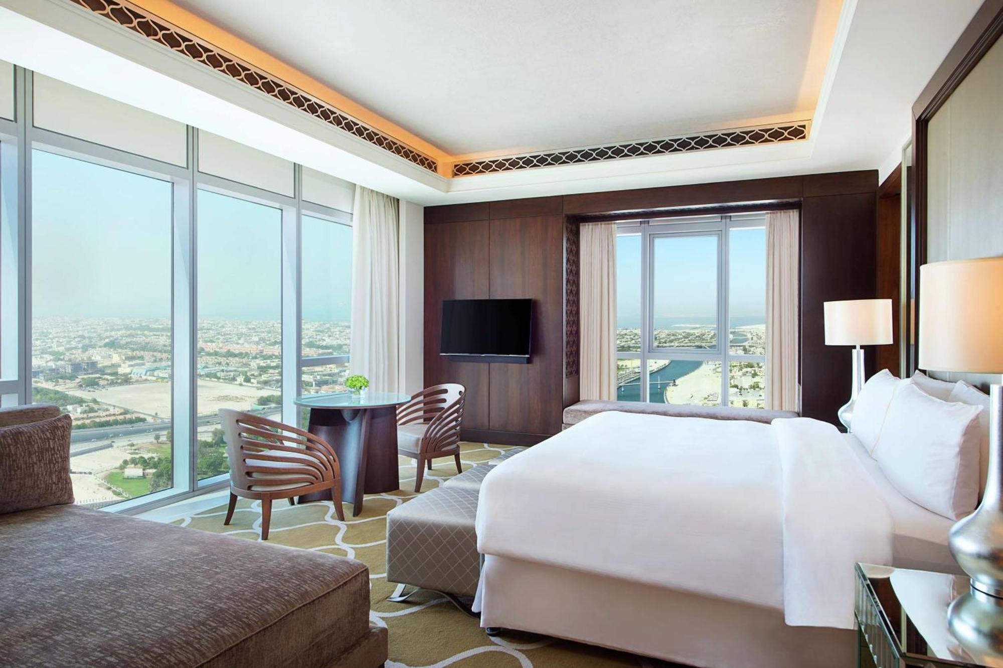 Hilton Dubai Al Habtoor City Exterior foto